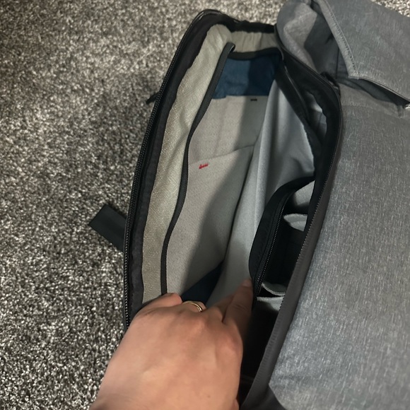 PeakDesign Everyday Backpack 30L Charcoal - Picture 5 of 7